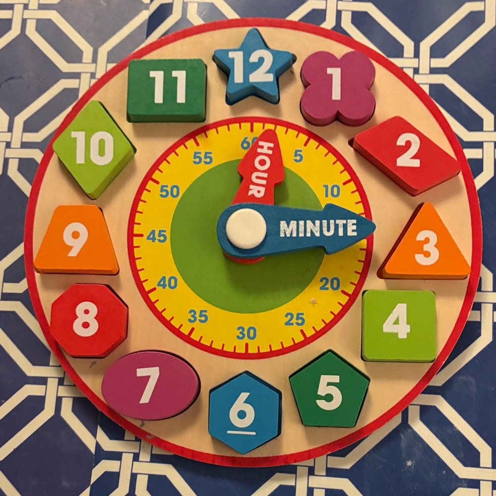 Melissa & Doug clock puzzle learn to tell time
